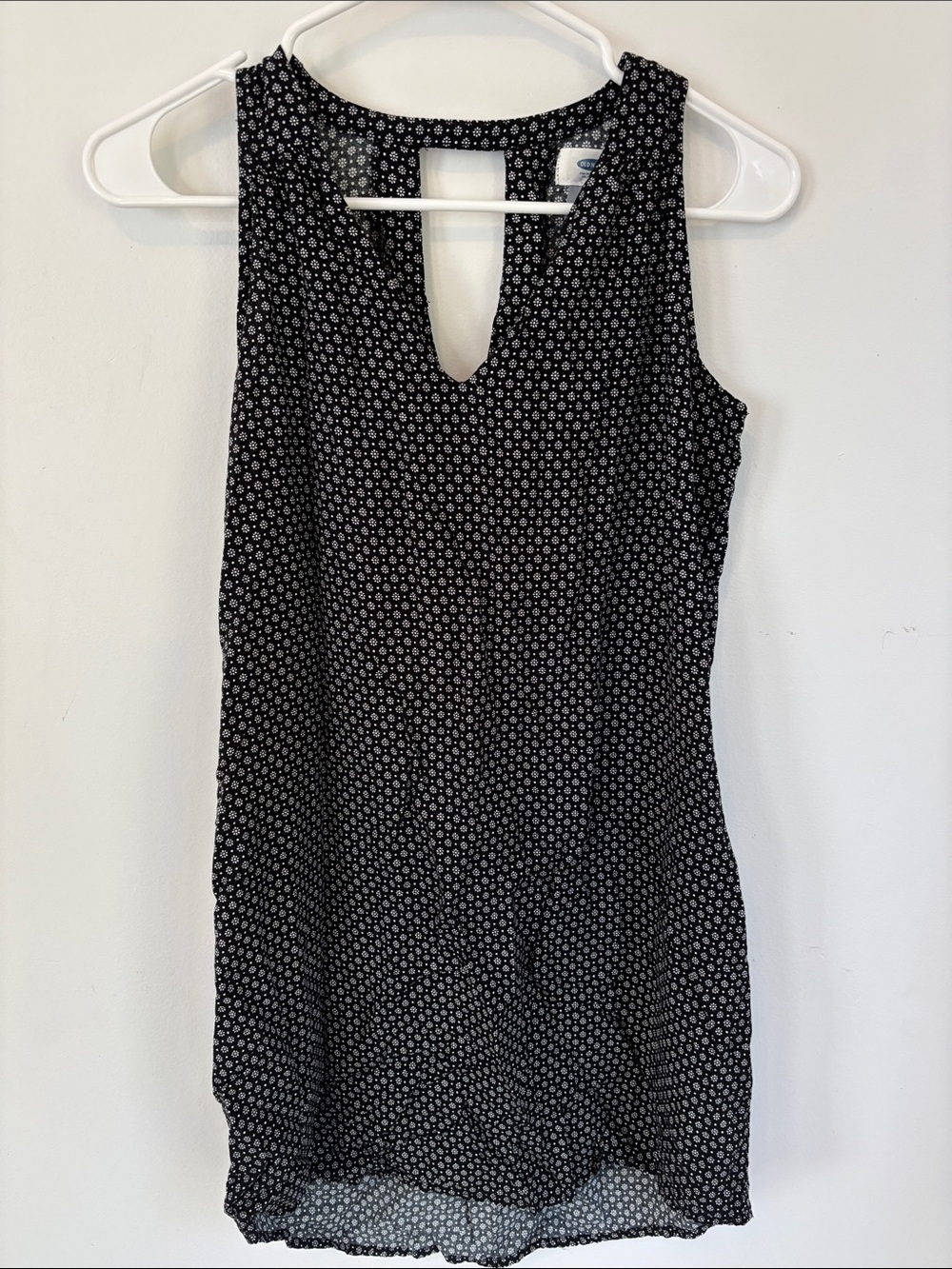 Sleeveless Black Floral Shift Dress